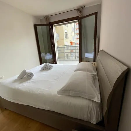 公寓 Hospitamicomfort A 15 Minuti Dal Duomo Di